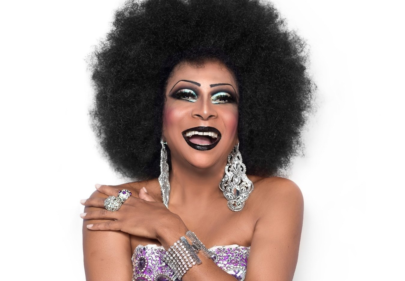 Silvetty Montilla é atração do Comédia Drag no Teatro Nacional
